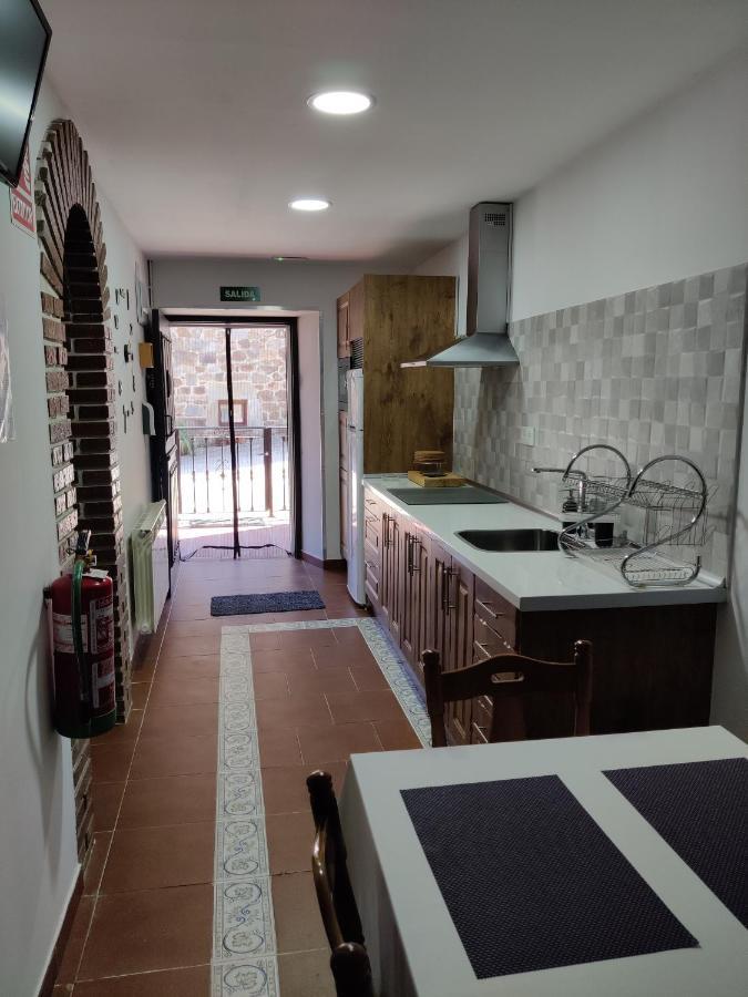 Casa Rural Apartamentos Angel Inguanzo Arenas De Cabrales Bagian luar foto